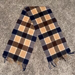 Amicale 100% Pure Lambswool 57” x 12” Fringe Mens Blue Tan Plaid Pattern